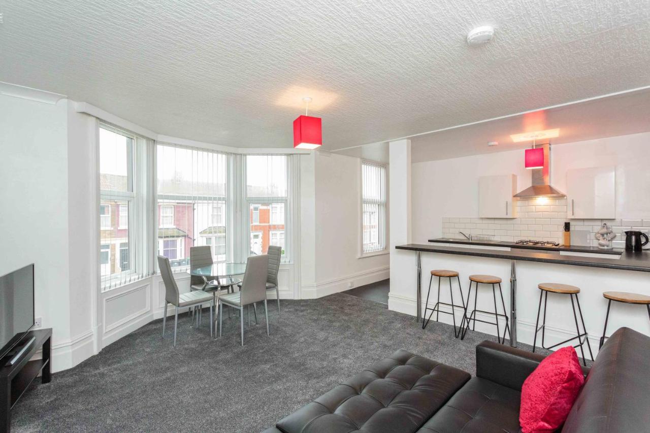 Cherry Property - Berry Apartments Blackpool Eksteriør bilde