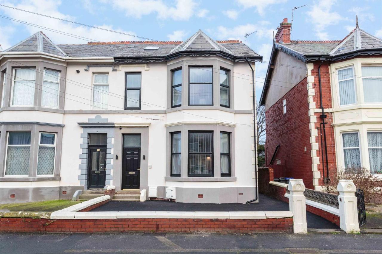 Cherry Property - Berry Apartments Blackpool Eksteriør bilde